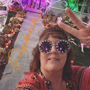 Meet your Posher, Vicki